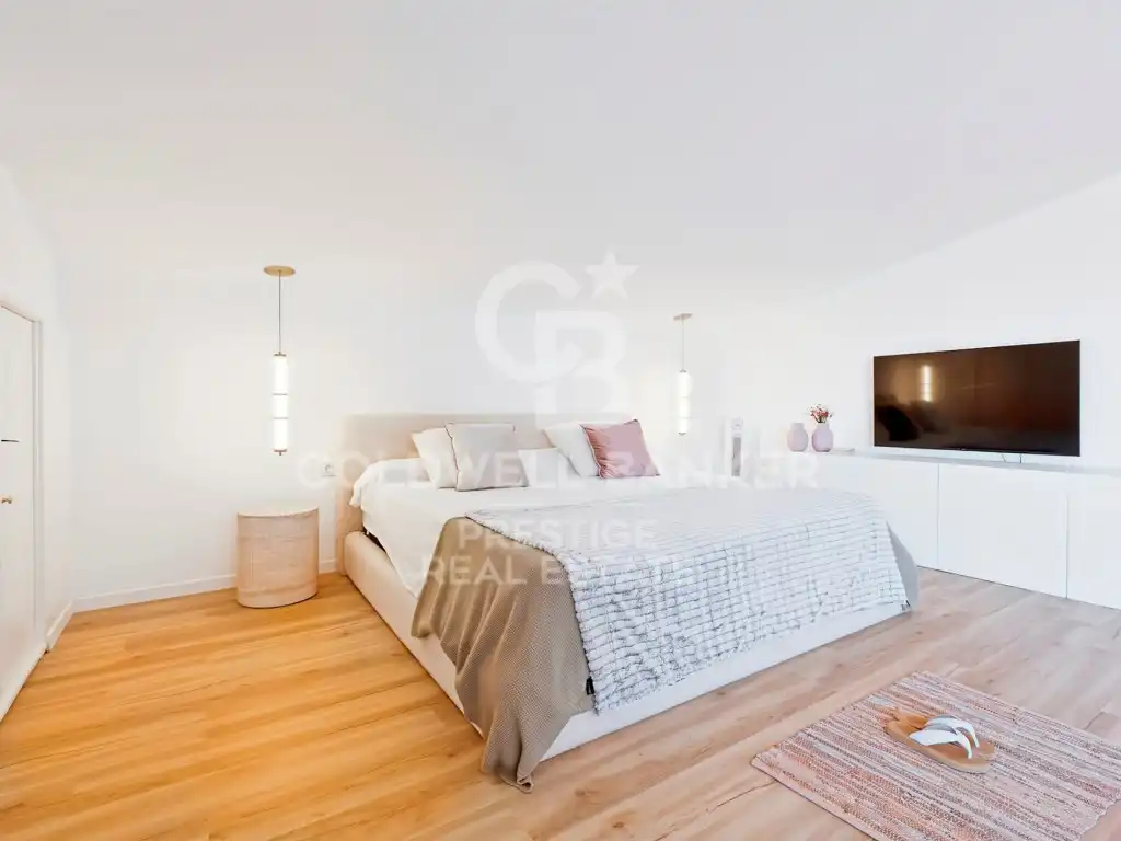 Bedroom of Houses for sale in Esplugues de Llobregat