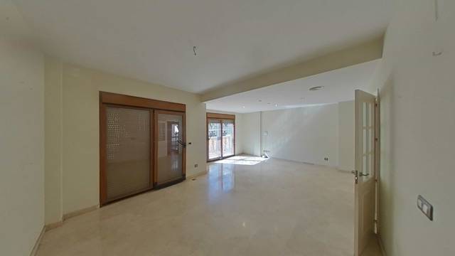 Casa adosada en Venta en Parque Clavero