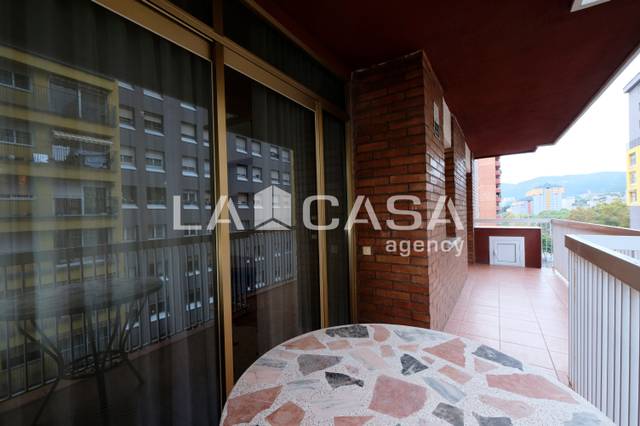 Piso en Venta en Carrer d'Antonio Machado en Canyelles