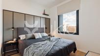 Dormitori de Apartament de lloguer en  Barcelona Capital amb Aire condicionat