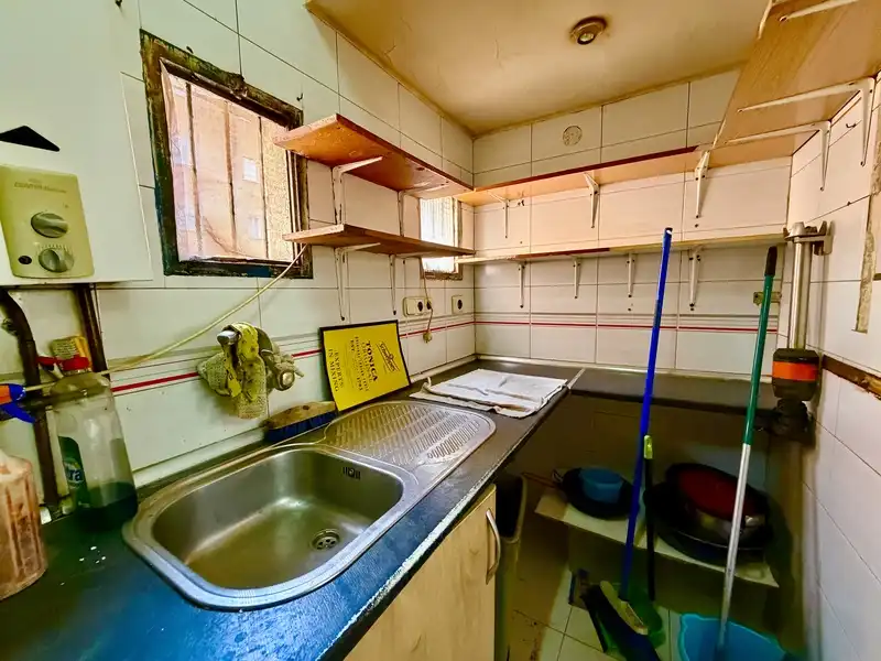 Cocina de Local en venta en Madrid