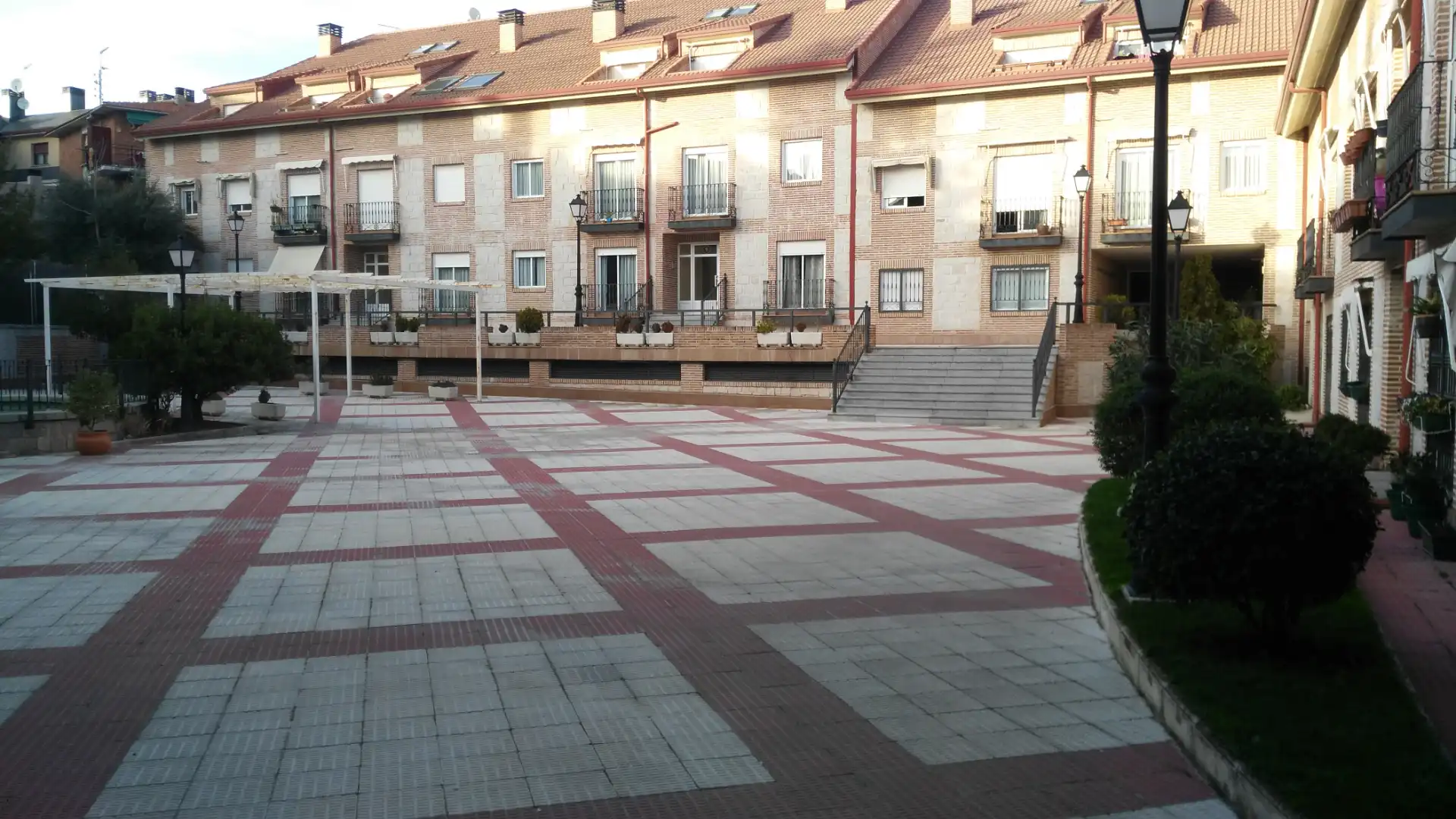 Vista exterior de Dúplex en venta en Alpedrete con Calefacción y Balcón