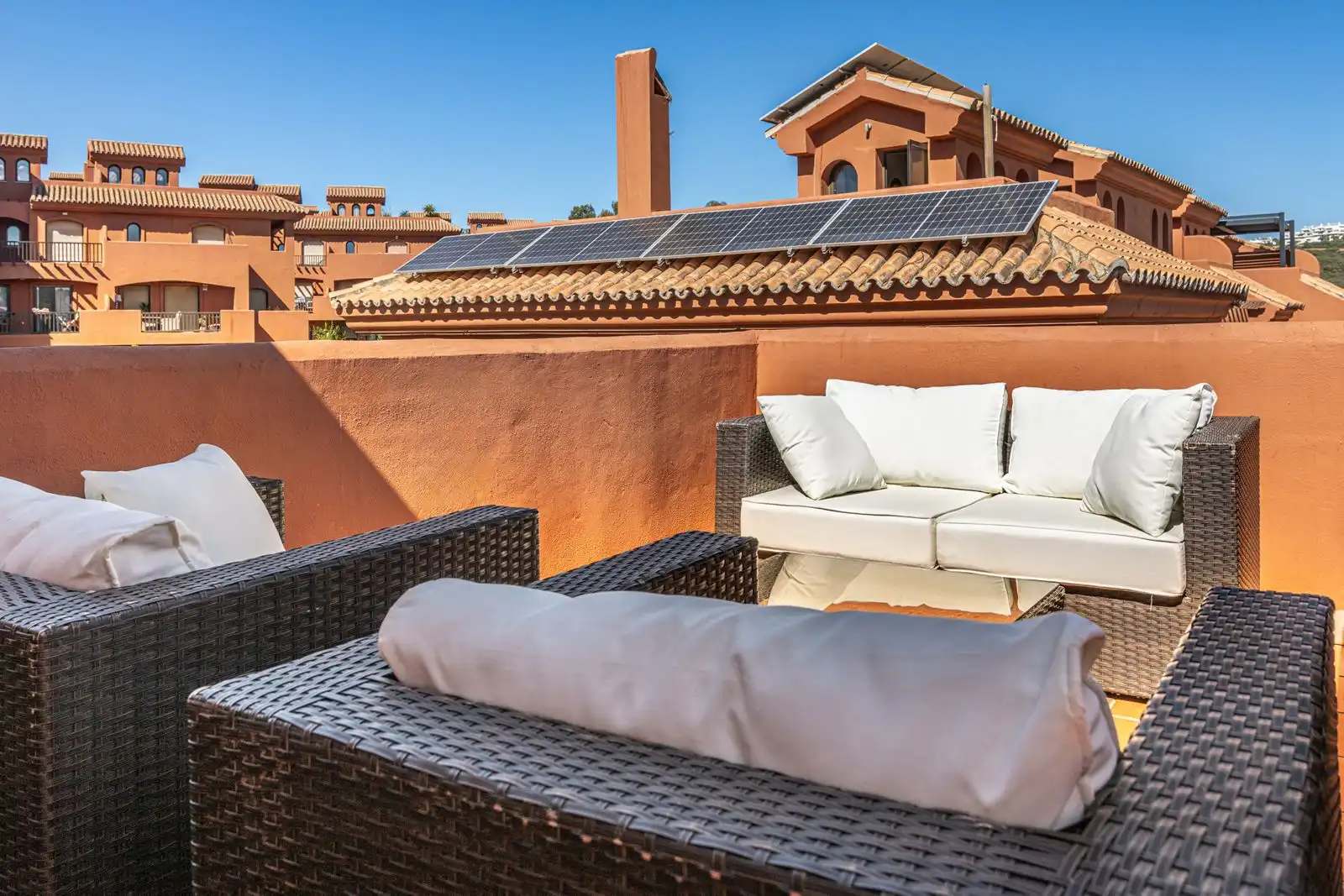 Terraza de Apartamento en venta en Dos Hermanas con Amueblado, Horno y Lavadora