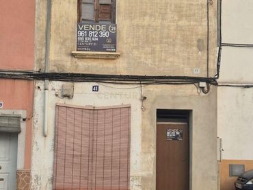 Maison à vendre à Avenida CARCAIXENT 41