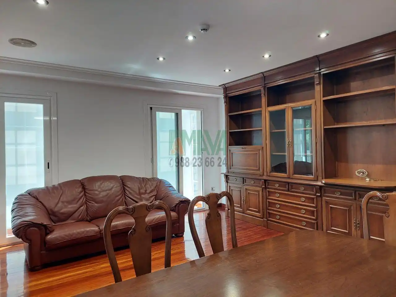 Wohnzimmer von Wohnung zur Miete in Ourense Capital  mit Heizung, Parkett und Möbliert