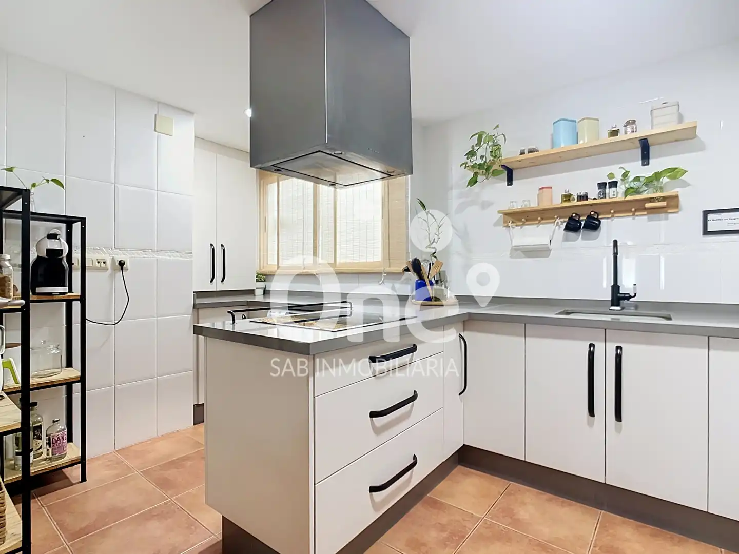 Cocina de Piso en venta en La Pobla de Vallbona con Aire acondicionado, Trastero y Horno