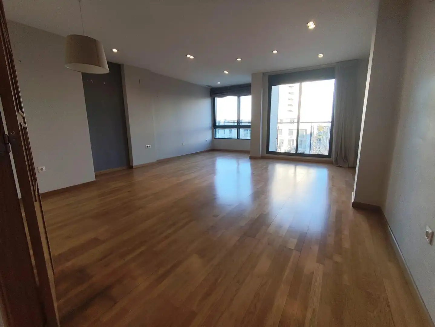Sala d'estar de Pis en venda en Torrent amb Aire condicionat, Parquet i Traster