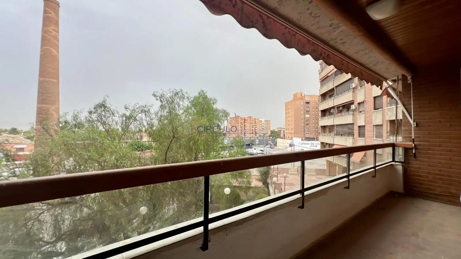 Pis amb terrassa en venda a Juan Carlos I