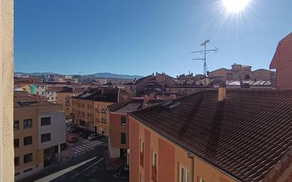 Vista exterior de Pis en venda en Segovia Capital amb Terrassa