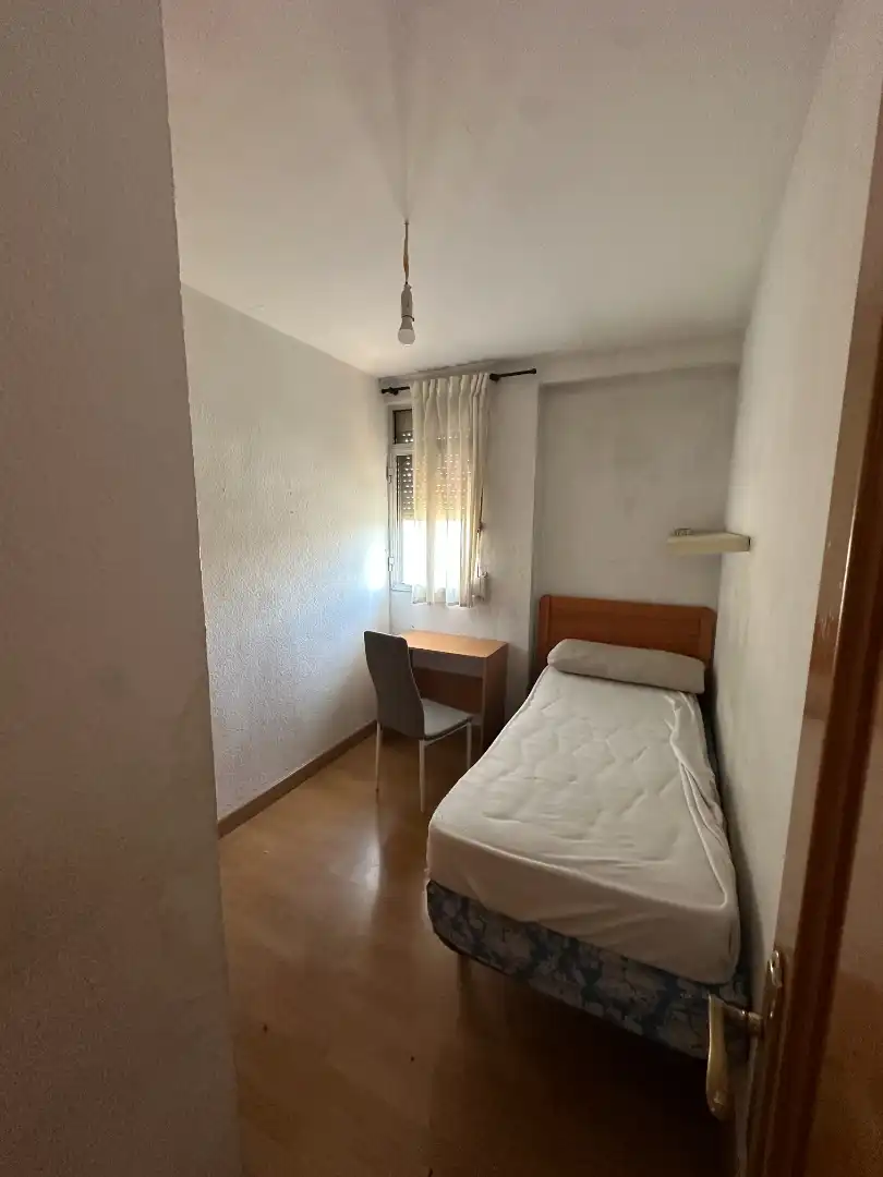 Habitación de Piso en venta en Camas con Aire acondicionado, Terraza y Balcón