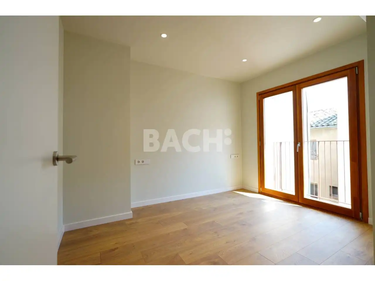 Bedroom of Duplexes for sale in Vic  with Air Conditioner, Heating and Parquet flooring
