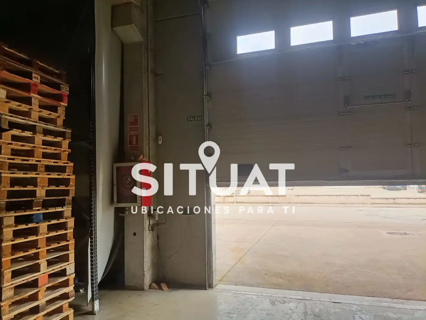 Nave industrial en venta en Pallejà con Calefacción y Alarma