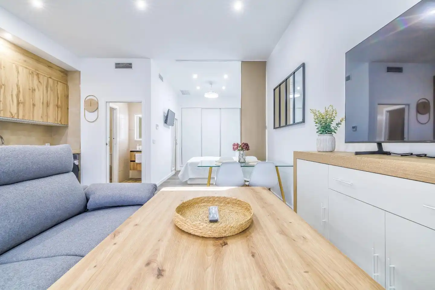 Sala d'estar de Planta baixa de lloguer en Córdoba amb Aire condicionat i Moblat
