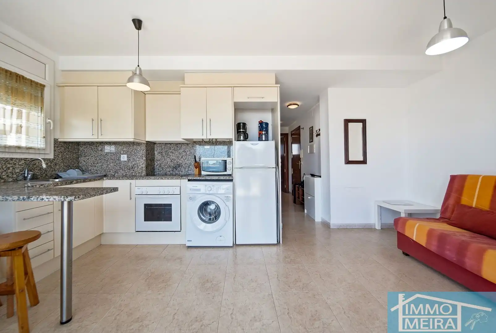 Cuina de Apartament en venda en Roses amb Calefacció i Terrassa