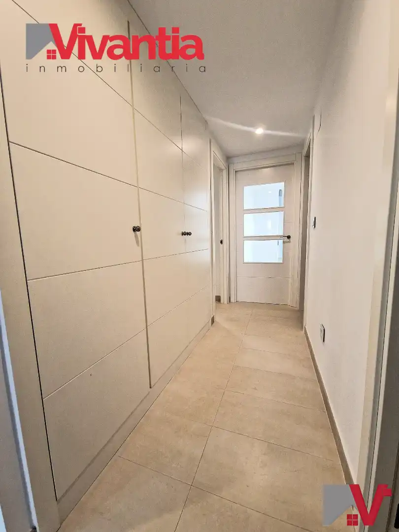 Piso con ascensor en venta en Avenida Juan Carlos I, imagen 16