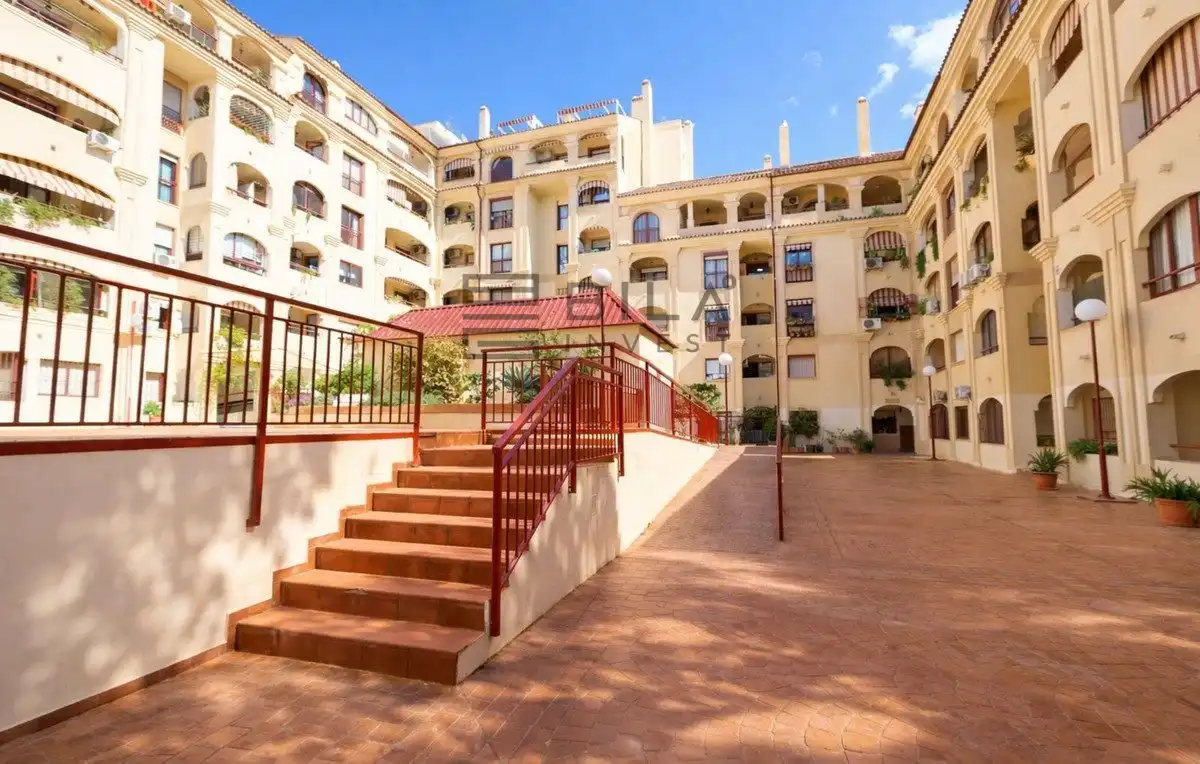 Exterior view of Flat for sale in Benalmádena  with Air Conditioner and Terrace
