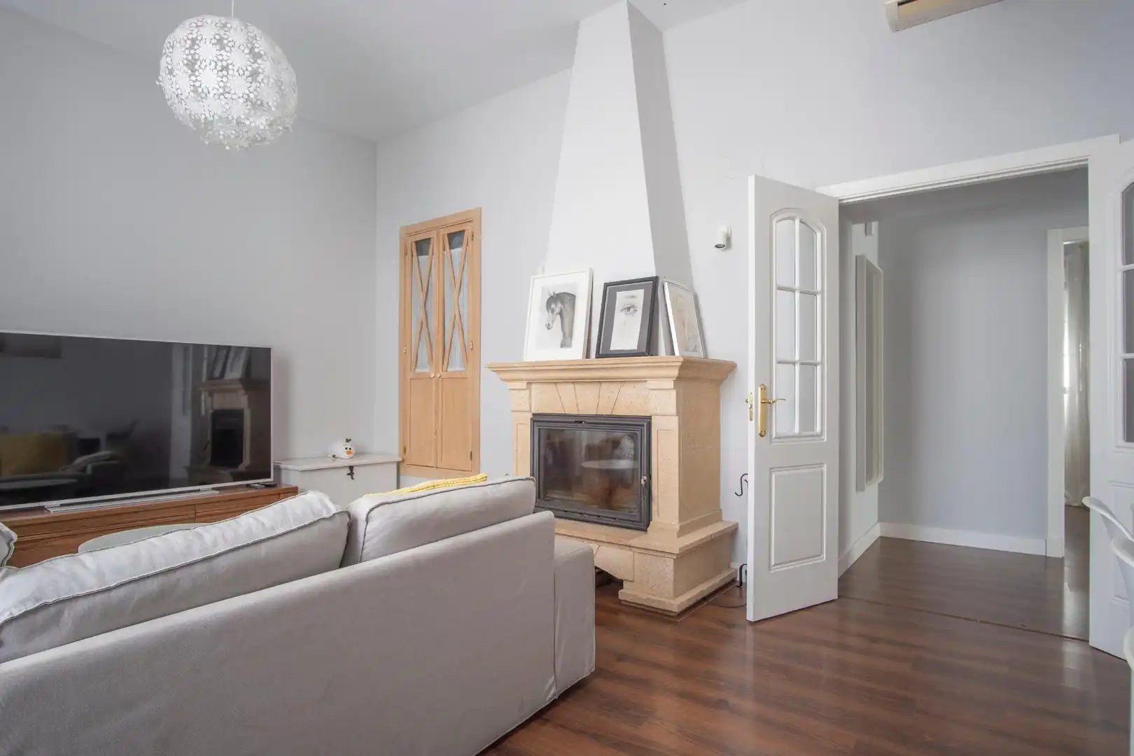 Sala d'estar de Casa o xalet en venda en San Fernando amb Aire condicionat, Terrassa i Traster