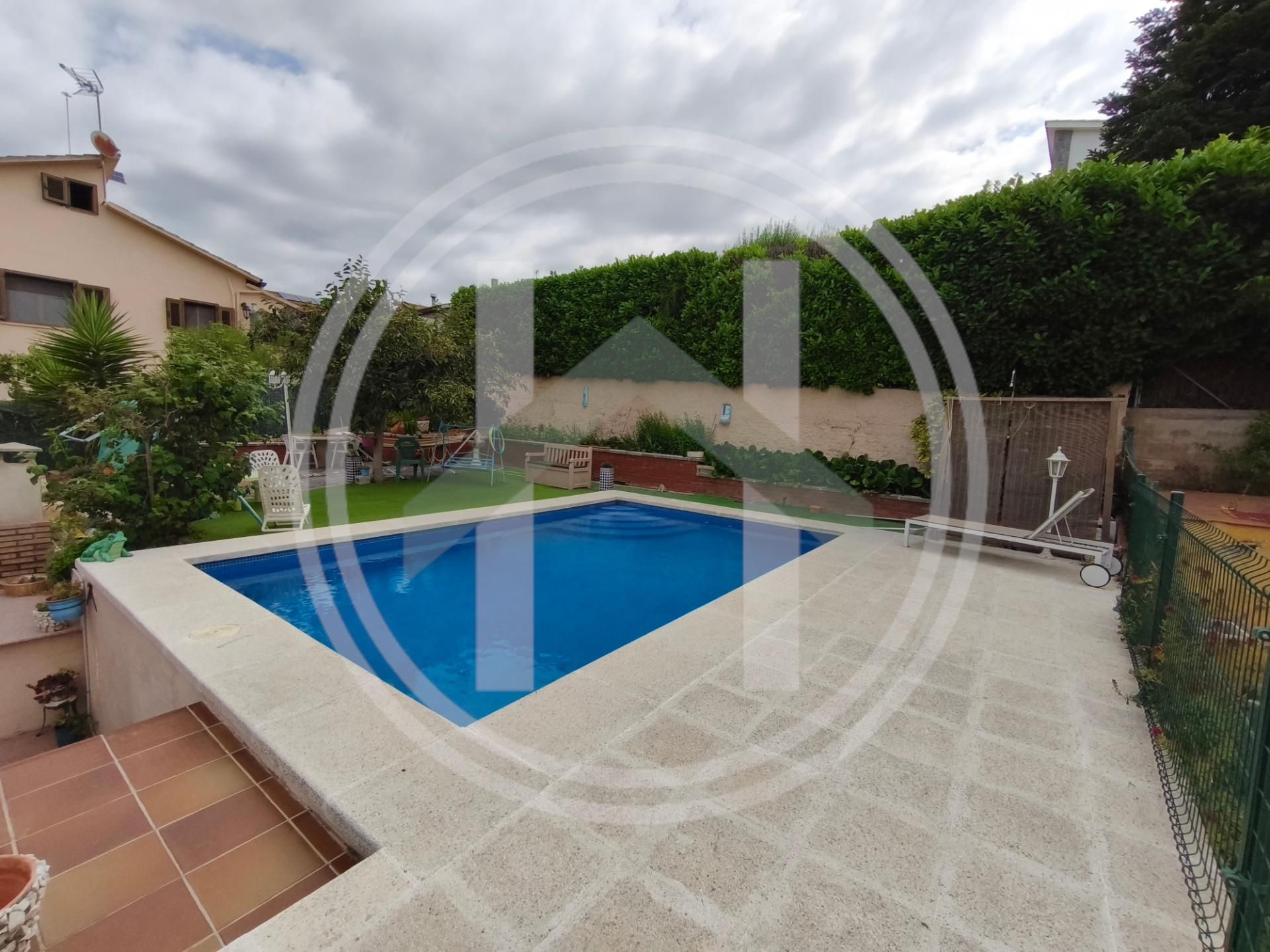 Swimming pool of House or chalet for sale in Cànoves I Samalús  with Air Conditioner, Heating and Private garden