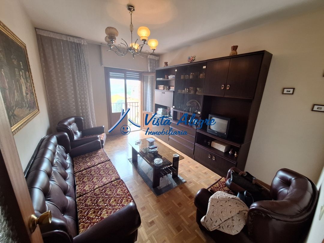 Living room of Apartment for sale in Haro  with Terrace, Furnished and Balcony