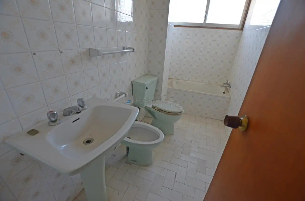 Bany de Edifici en venda en Tomiño
