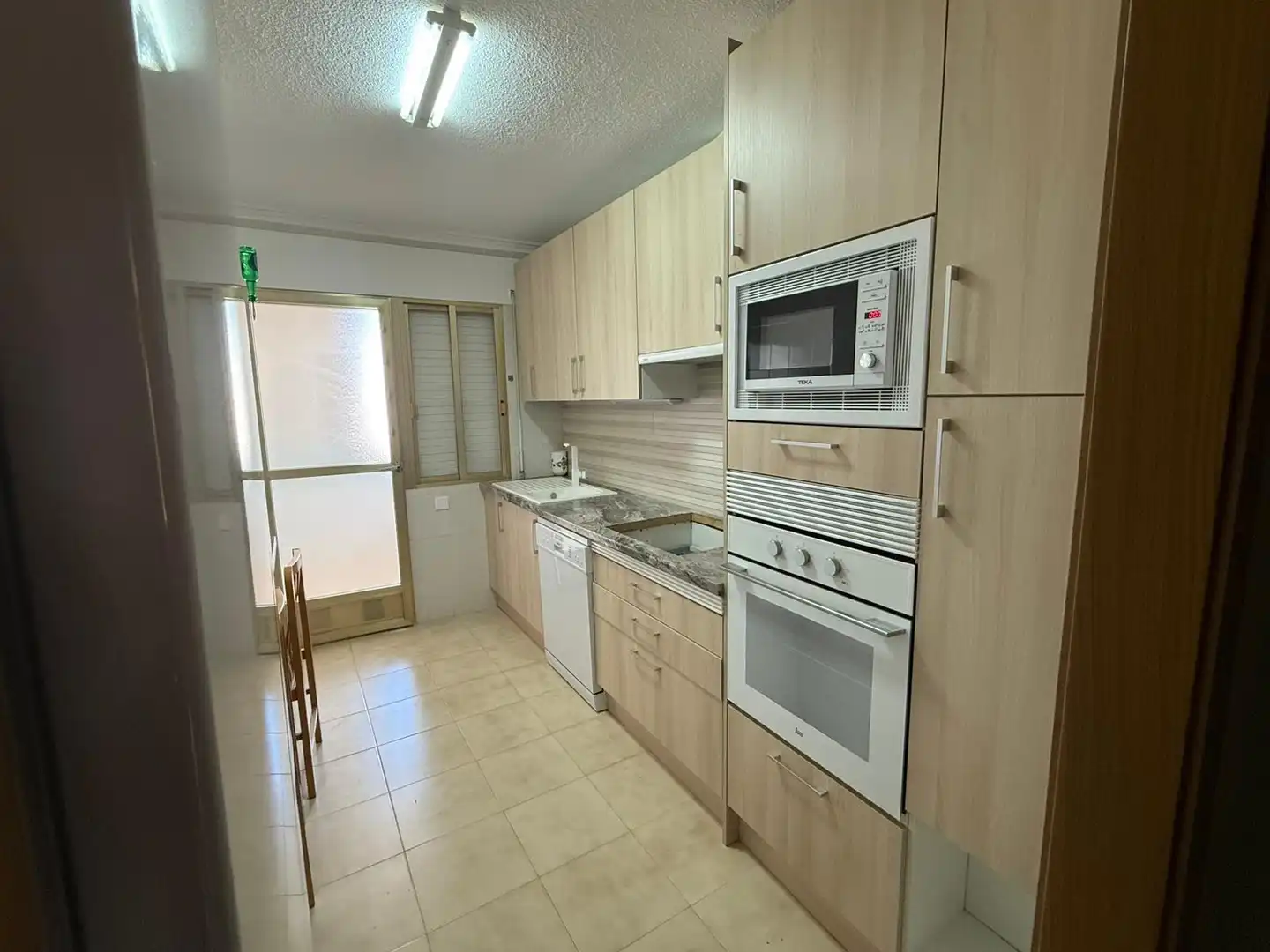 Kitchen of Flat for rent in Los Alcázares  with Terrace, Furnished and Balcony