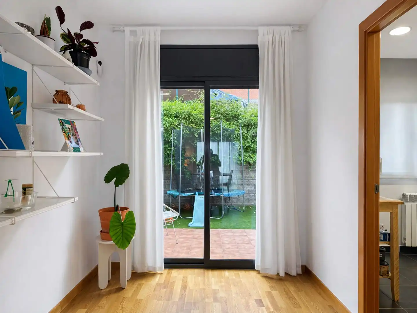 Jardí de Casa adosada en venda en Sant Esteve Sesrovires amb Aire condicionat, Calefacció i Jardí privat