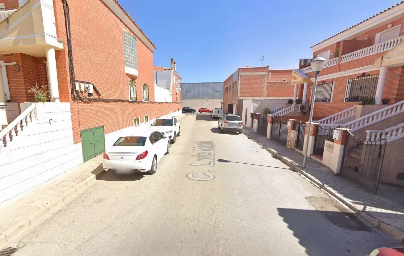 Adossat en venda a GAÑANES 13