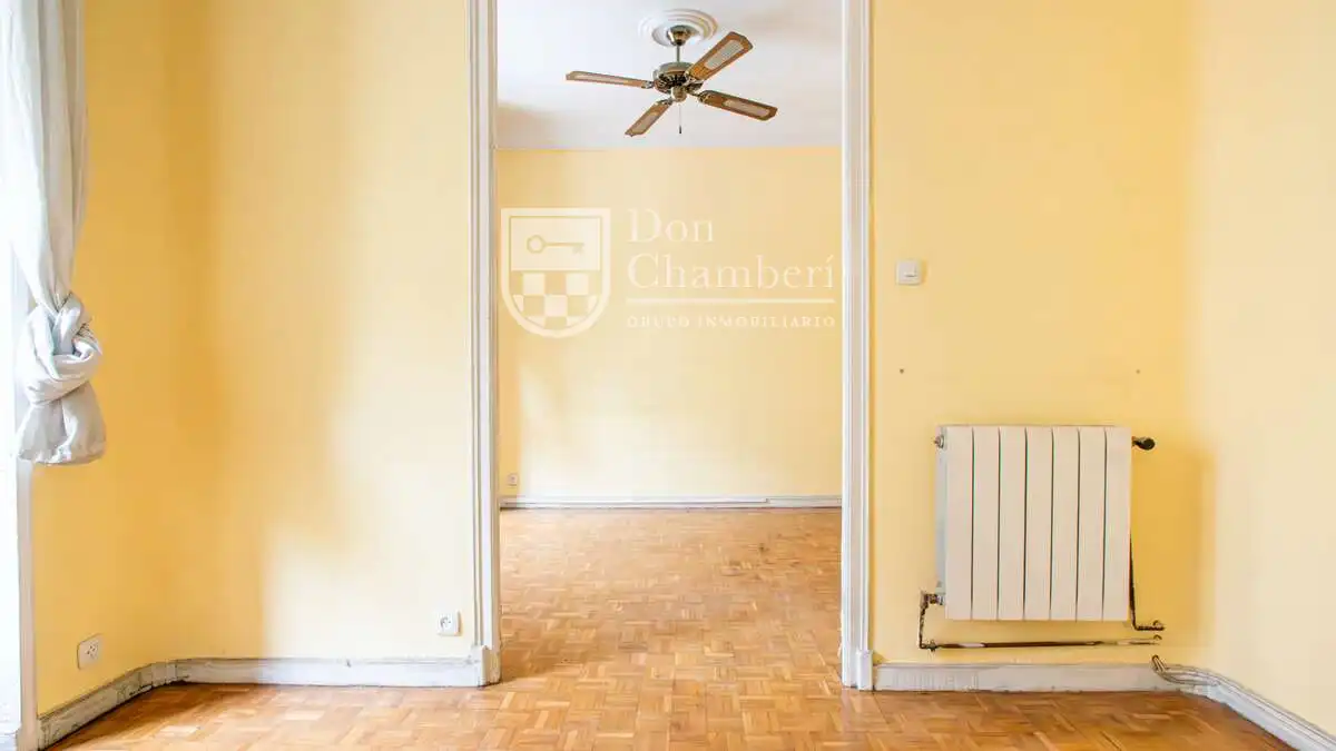 Flat for sale in Madrid  with Heating, Storage room and Balcony