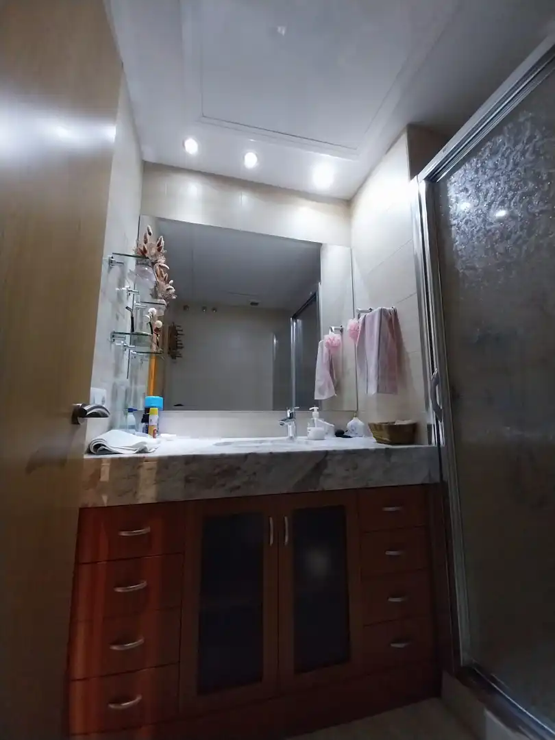 Baño de Piso en venta en Girona con Aire acondicionado, Calefacción y Horno