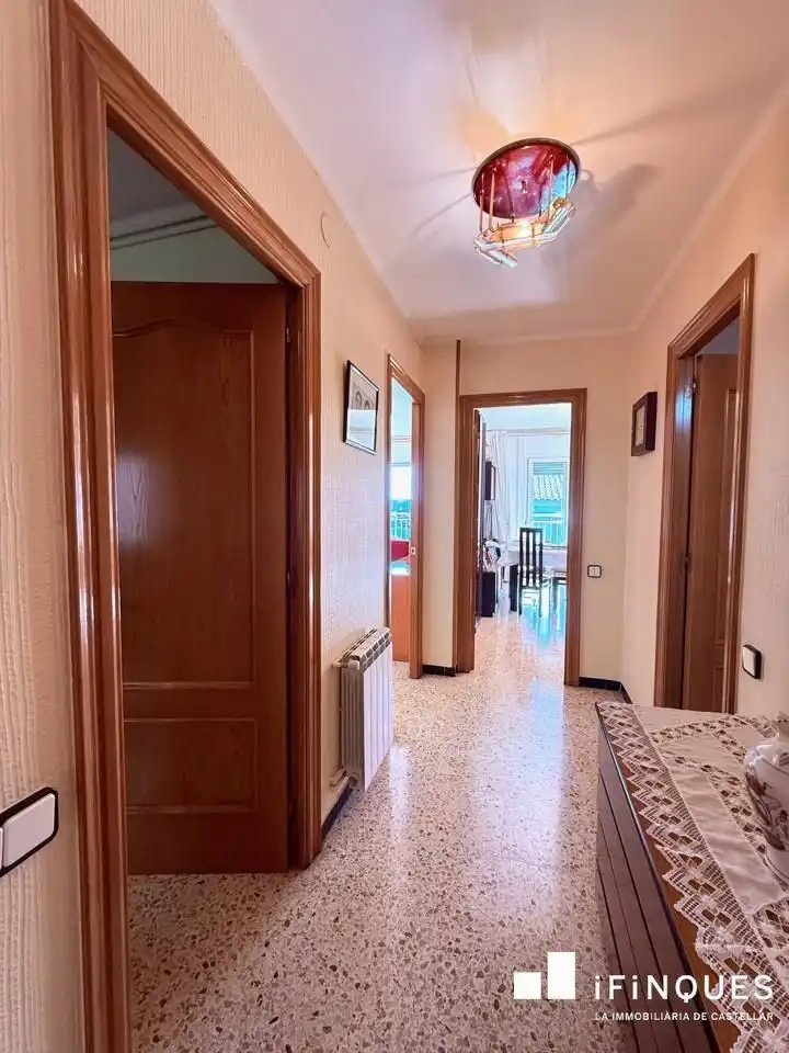 Piso en venta en Castellar del Vallès con Aire acondicionado, Calefacción y Balcón