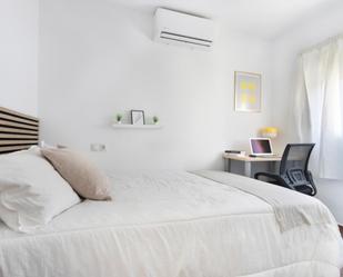 Dormitori de Apartament per a compartir en Getafe amb Aire condicionat, Moblat i Forn