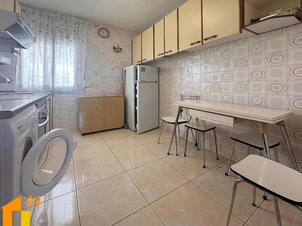 Cocina de Piso en venta en Burgos con Calefacción