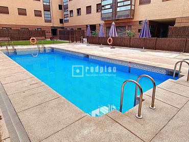 Pis amb piscina en venda a de Isabel Clara Eugenia