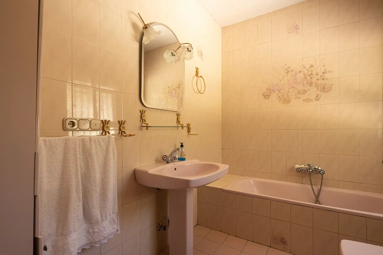 Badezimmer von Einfamilien-Reihenhaus zum Verkauf in Granada mit Klimaanlage, Privatgarten und Terrasse