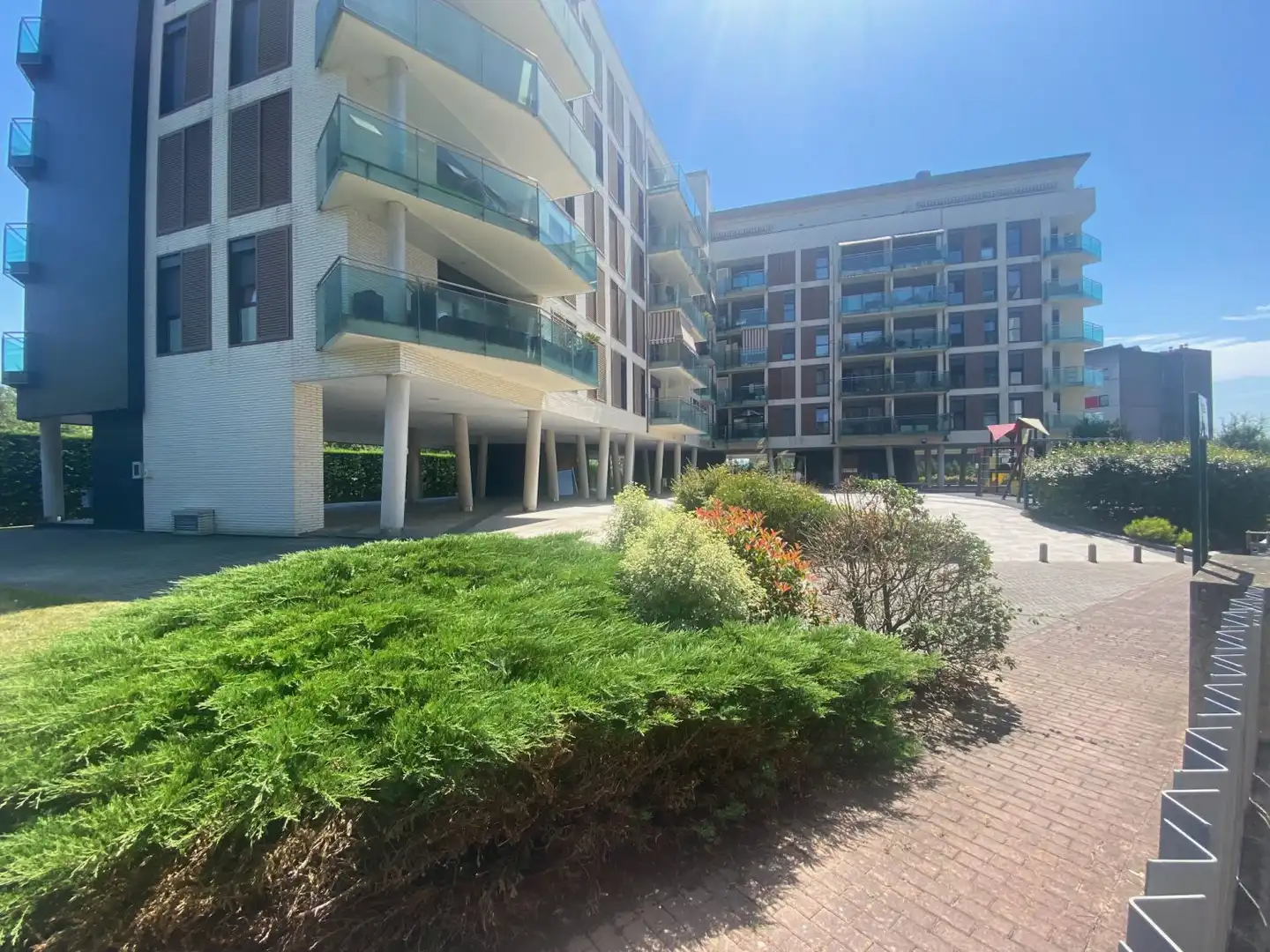 Vista exterior de Piso en venta en Oviedo  con Calefacción, Trastero y Balcón