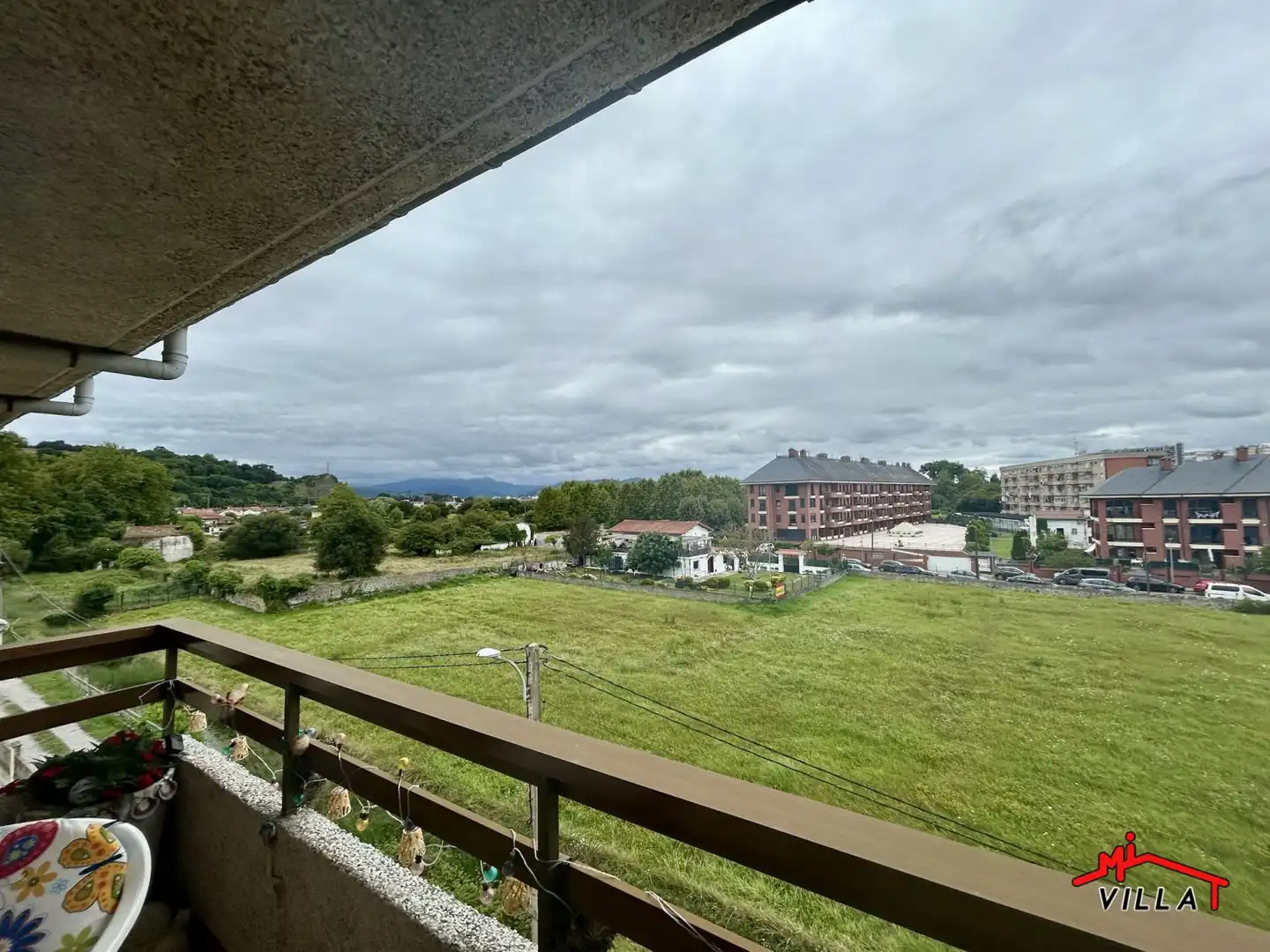 Terrassa de Pis en venda en Laredo amb Calefacció, Terrassa i Moblat