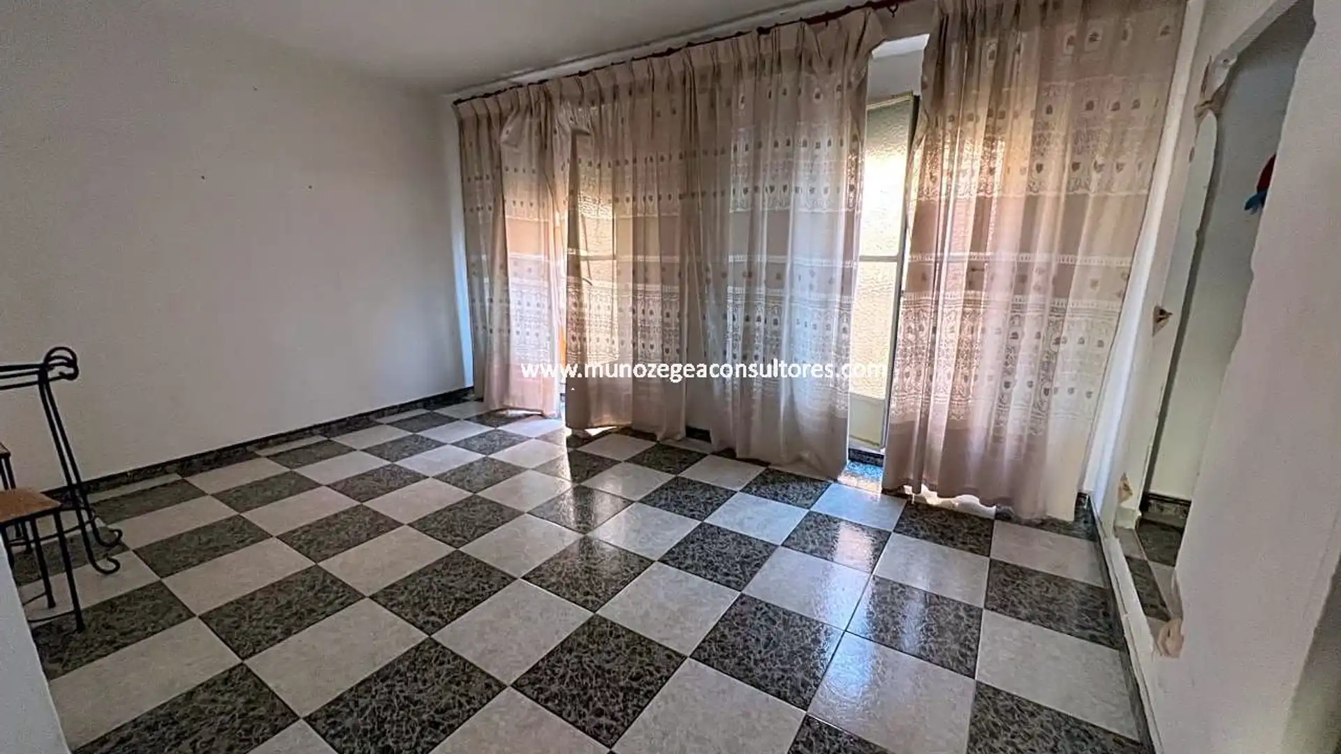 Sala de estar de Casa o chalet en venta en Lucena con Terraza y Balcón