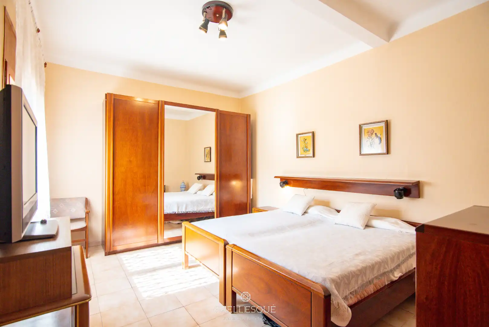 Habitación de Casa o chalet en venta en Barcelona con Calefacción, Jardín privado y Terraza