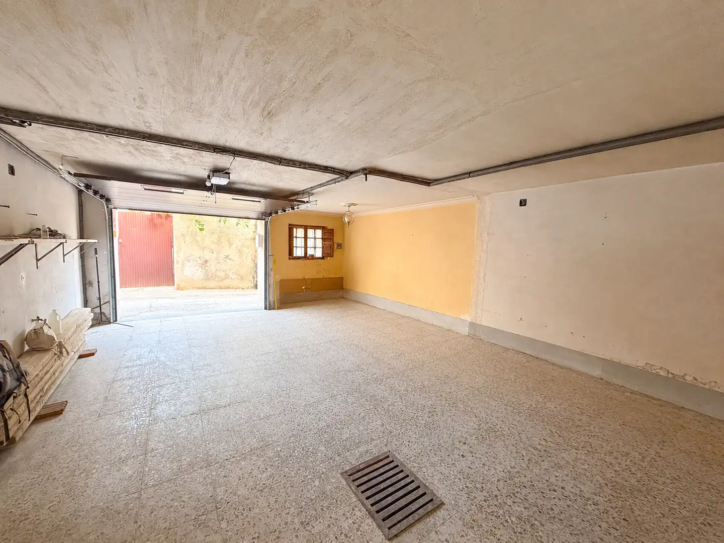 Casa adosada en venda en Torrelaguna amb Calefacció, Terrassa i Moblat