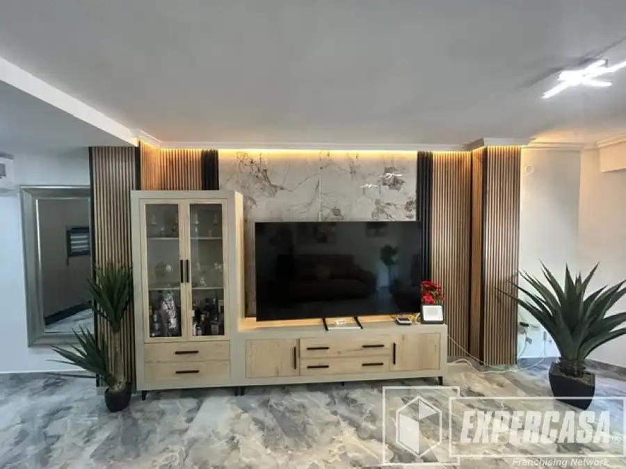 Sala d'estar de Pis en venda en Alzira amb Aire condicionat, Terrassa i Moblat
