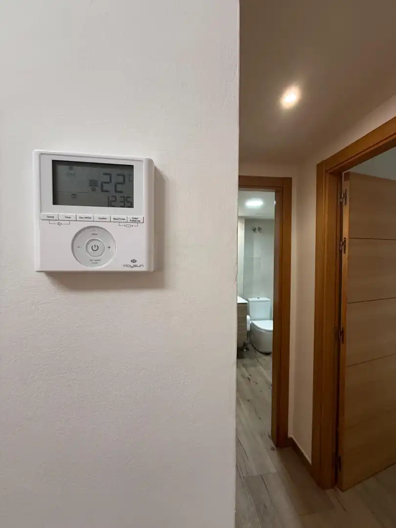 Bany de Apartament de lloguer en Málaga amb Aire condicionat i Calefacció