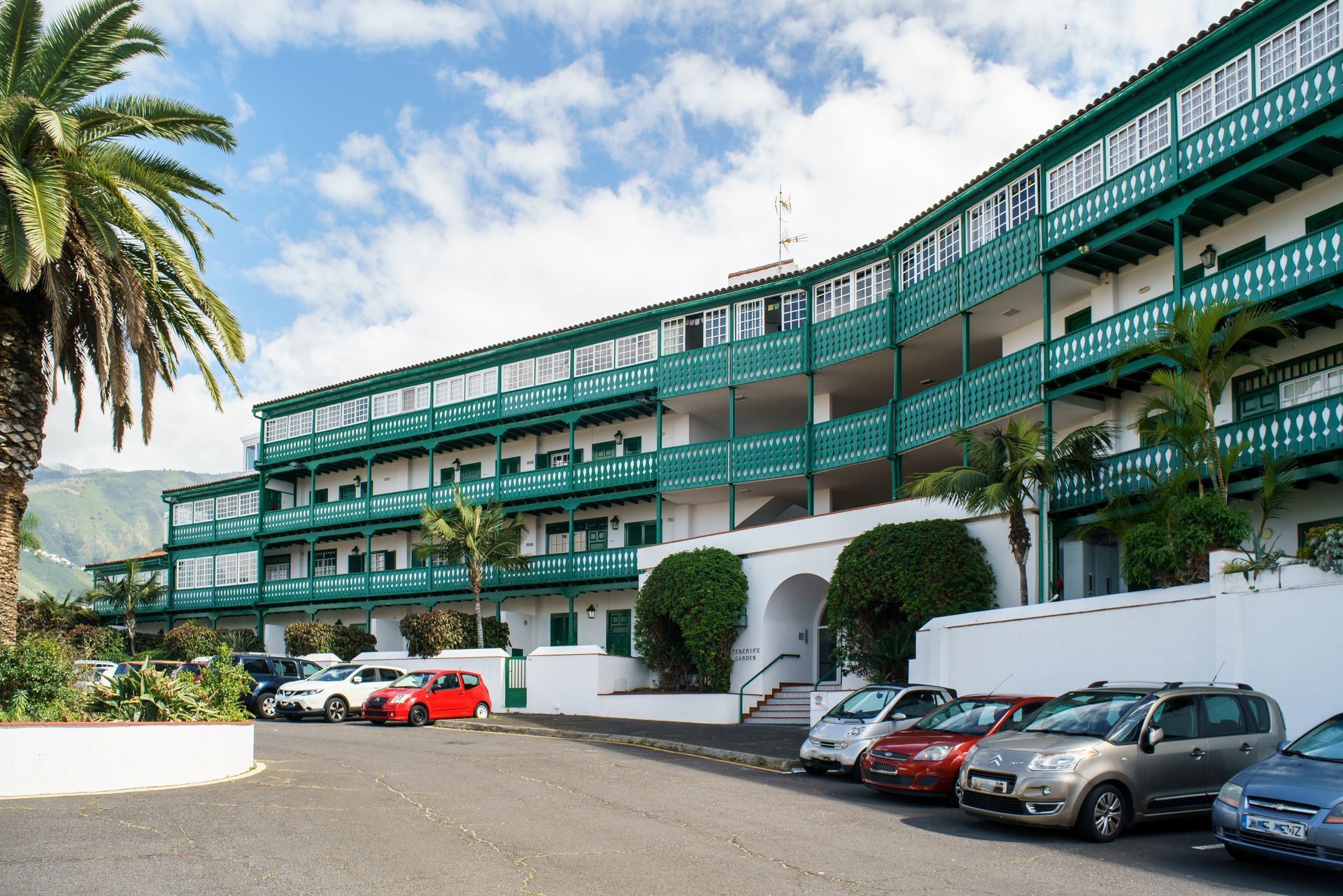 Vista exterior de Apartamento en venta en Puerto de la Cruz con Terraza y Piscina comunitaria