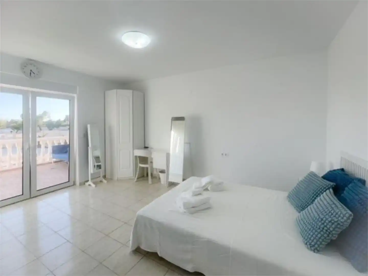 Habitación de Casa o chalet en venta en Mutxamel con Aire acondicionado, Piscina y Balcón