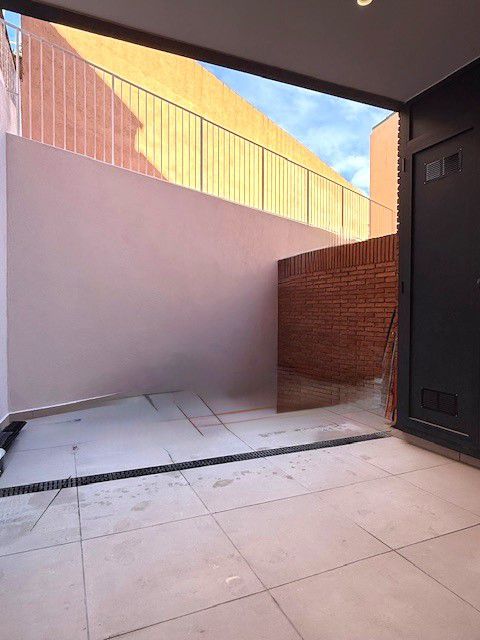 Vista exterior de Pis en venda en Sant Boi de Llobregat amb Aire condicionat, Calefacció i Parquet