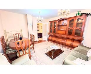 Bedroom of Flat to rent in Santiago de Compostela 