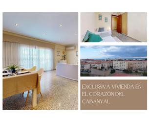 Bedroom of Flat for sale in  Valencia Capital  with Air Conditioner and Balcony