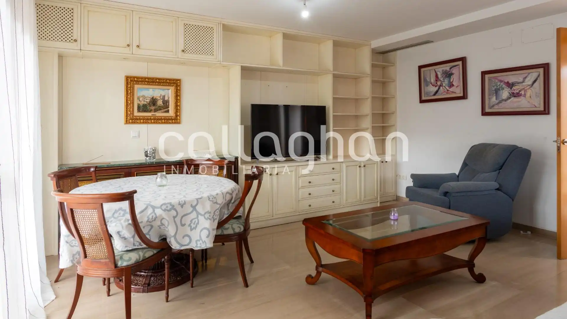 Sala de estar de Casa adosada en venta en El Real de Gandia con Aire acondicionado, Calefacción y Piscina