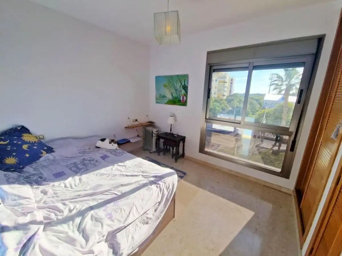 Dormitori de Apartament en venda en Málaga amb Piscina