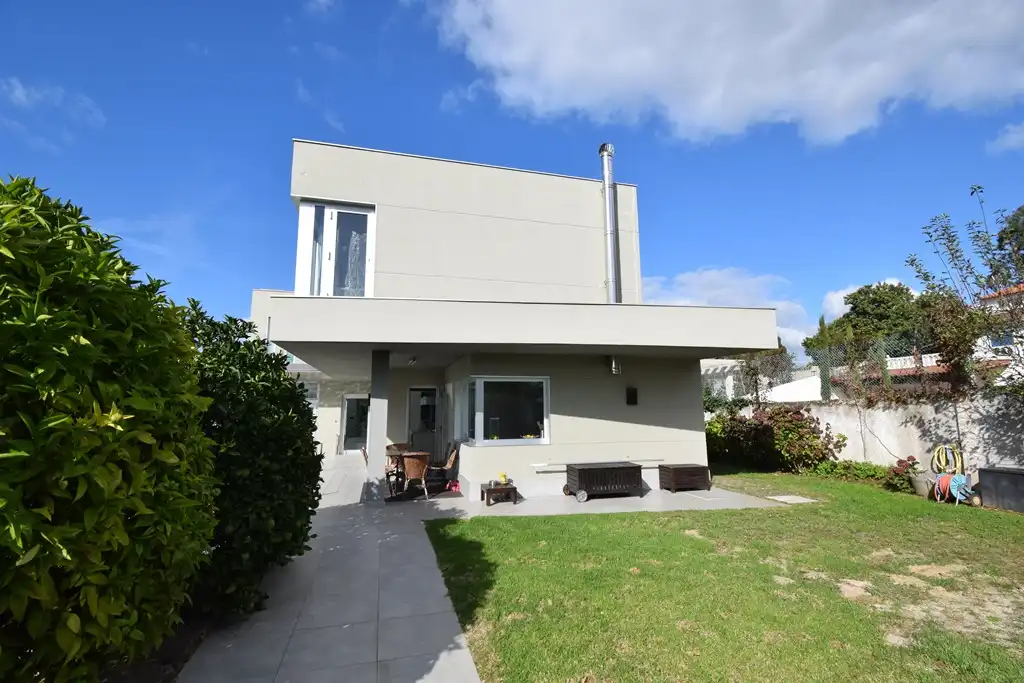 Casa con terrazza in vendita a Miño