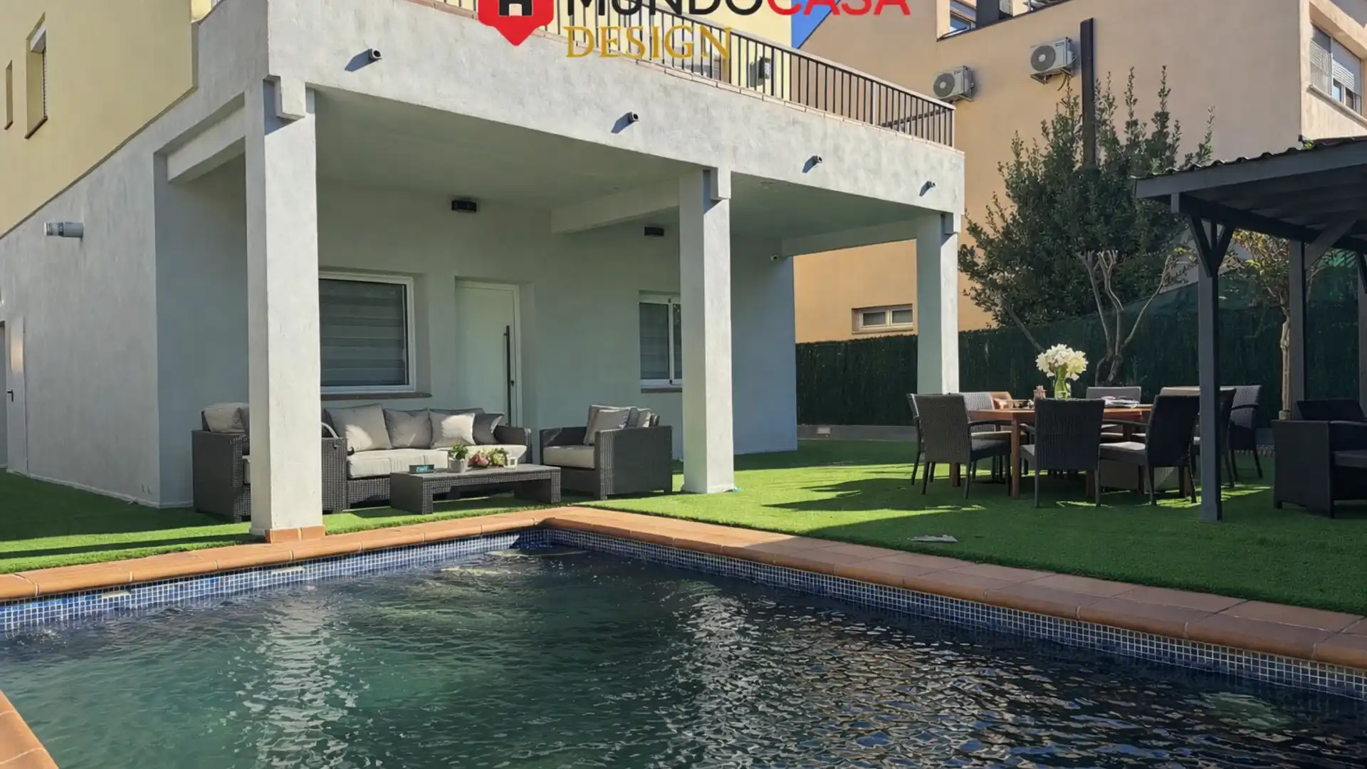 Swimming pool of Houses for sale in Quart  with Air Conditioner, Heating and Private garden